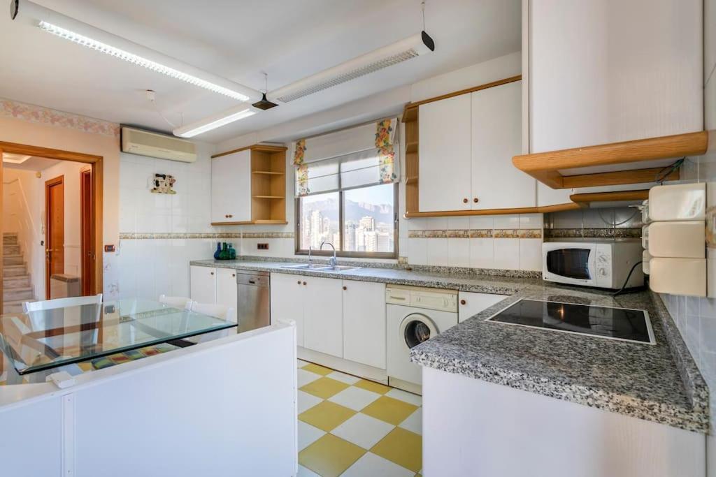Atico Con Gran Terraza Leilighet Benidorm Eksteriør bilde